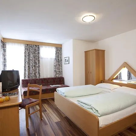 Hotel Ciasa Roby 3*